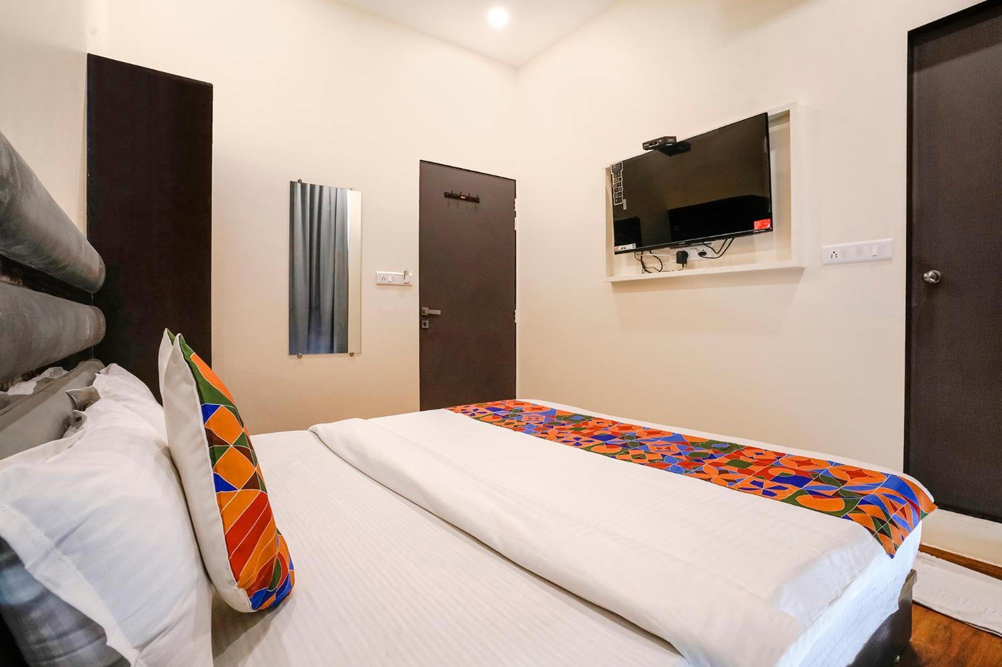Fabhotel Freedom International - Nr Mumbai International Airport Exterior photo